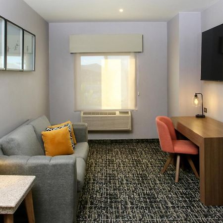 Voco Saltillo Suites By Ihg 外观 照片