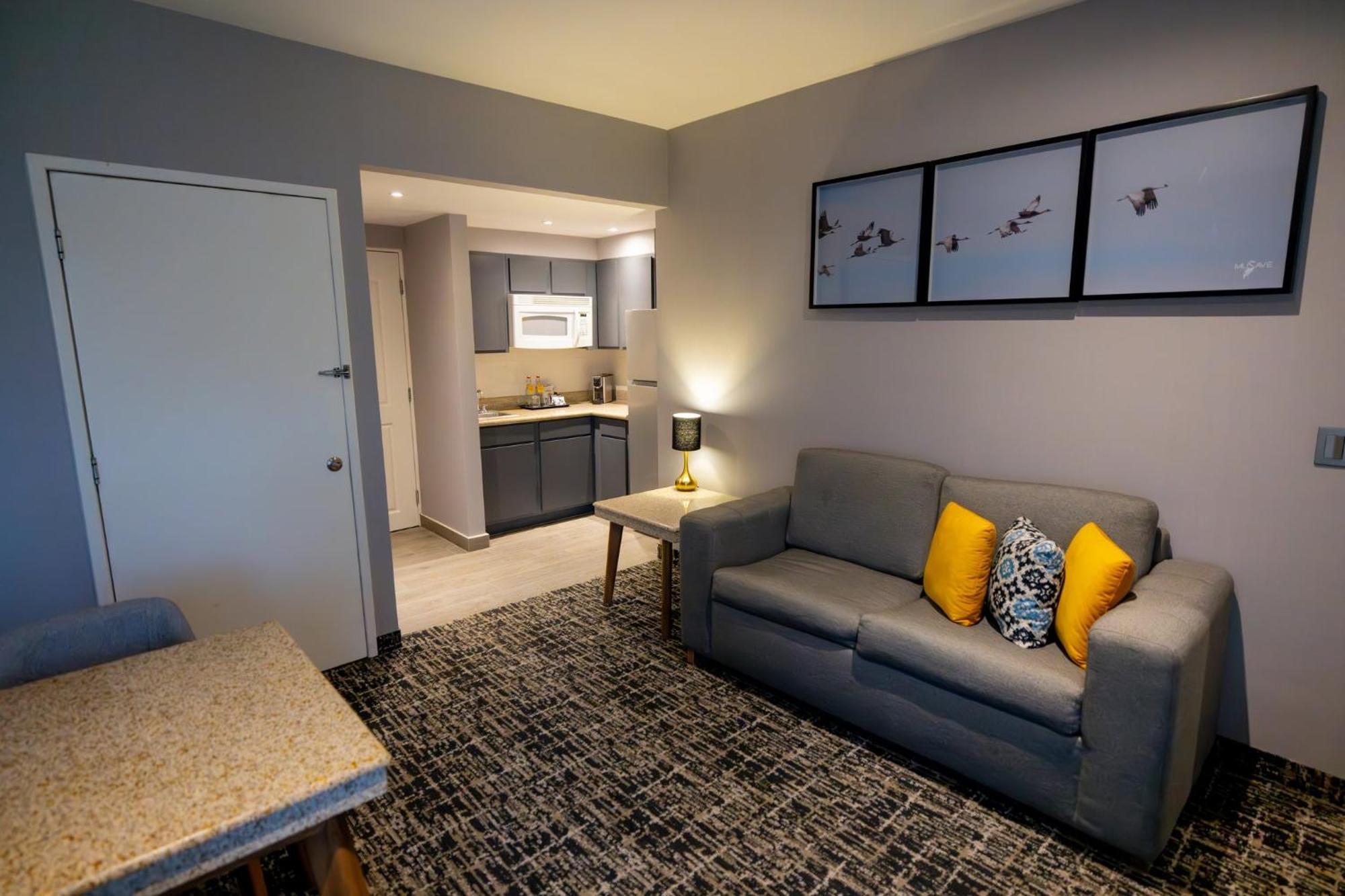 Voco Saltillo Suites By Ihg 外观 照片
