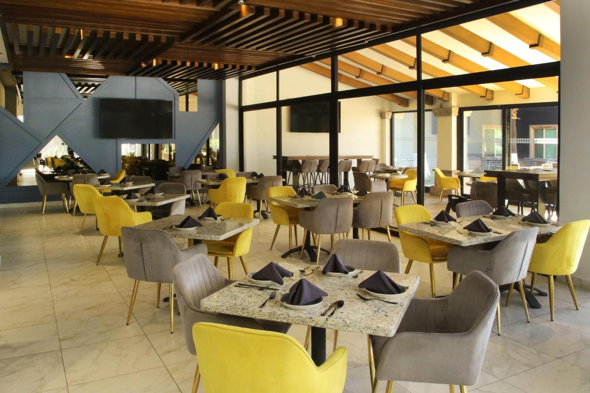 Voco Saltillo Suites By Ihg 外观 照片