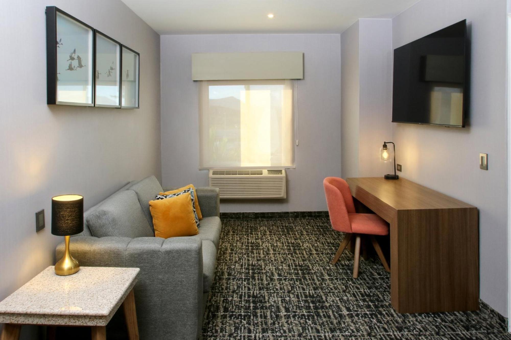 Voco Saltillo Suites By Ihg 外观 照片