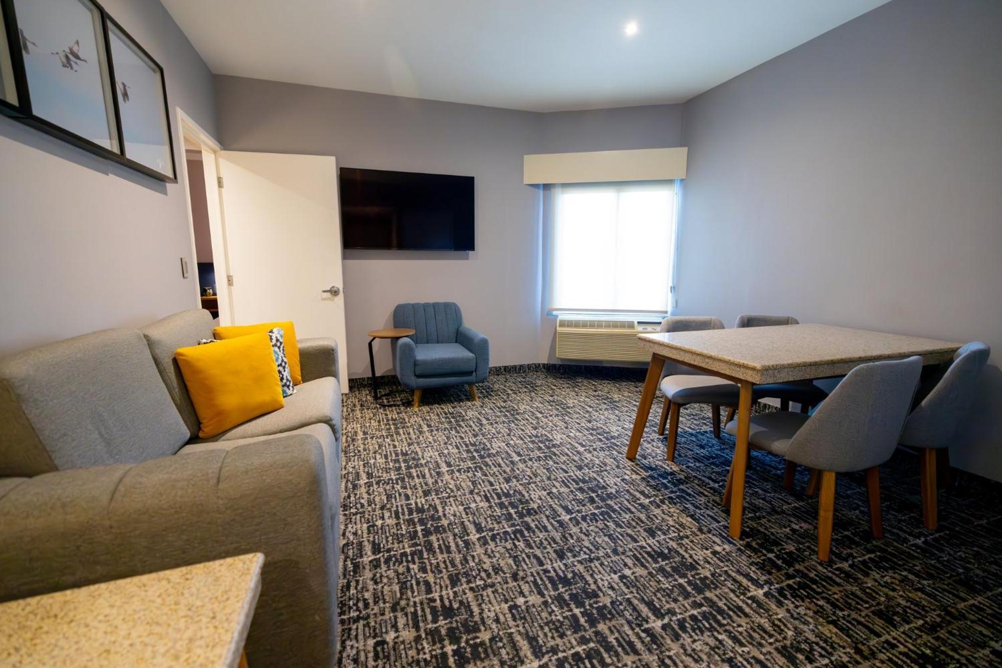 Voco Saltillo Suites By Ihg 外观 照片