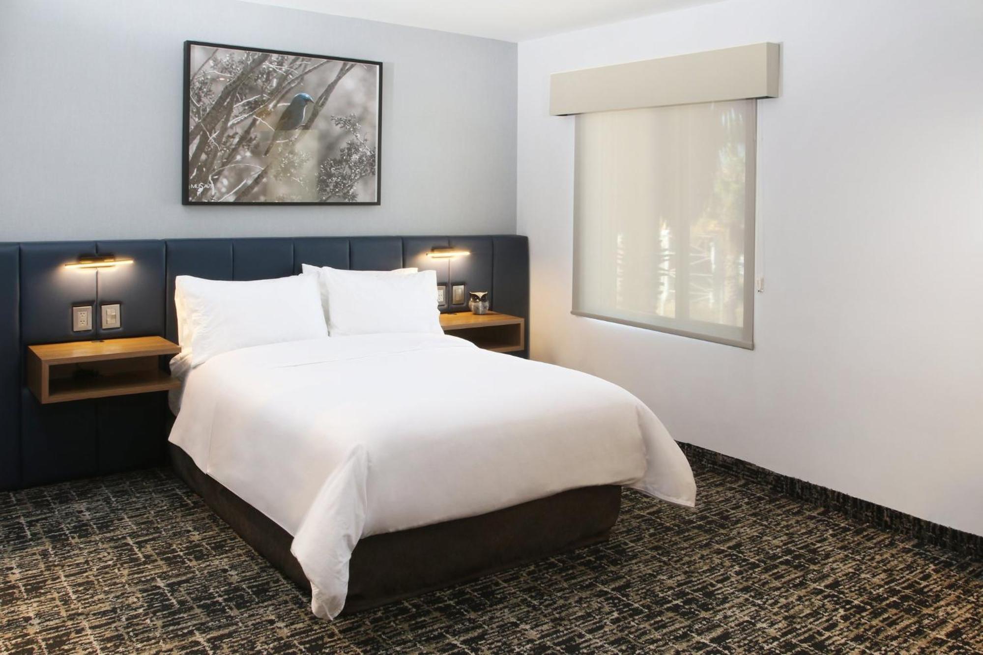 Voco Saltillo Suites By Ihg 外观 照片